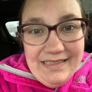 Meet your Posher, Adriana